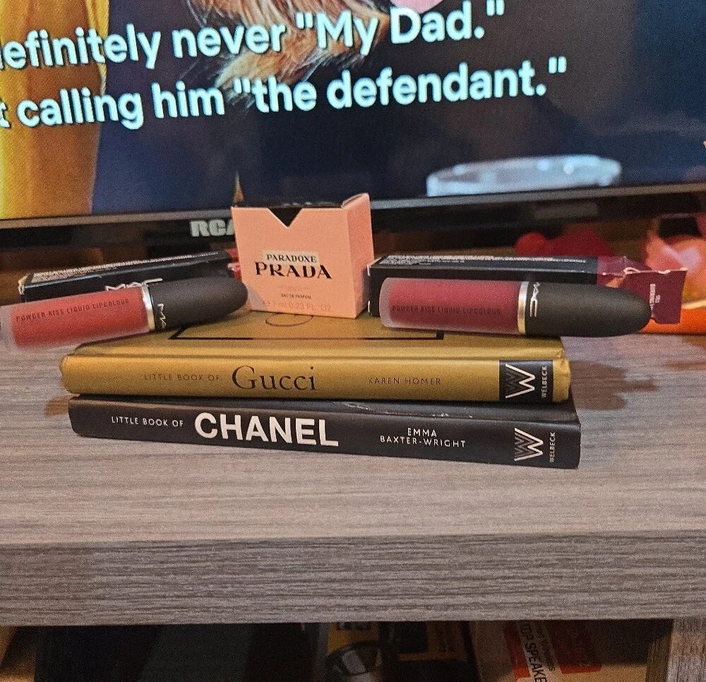 MAC Cosmetics prada dabber